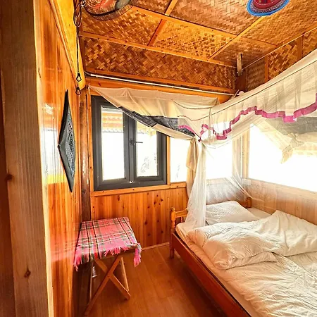 Dinh Sapa Trekking & Homestay Lao Cai Exterior photo