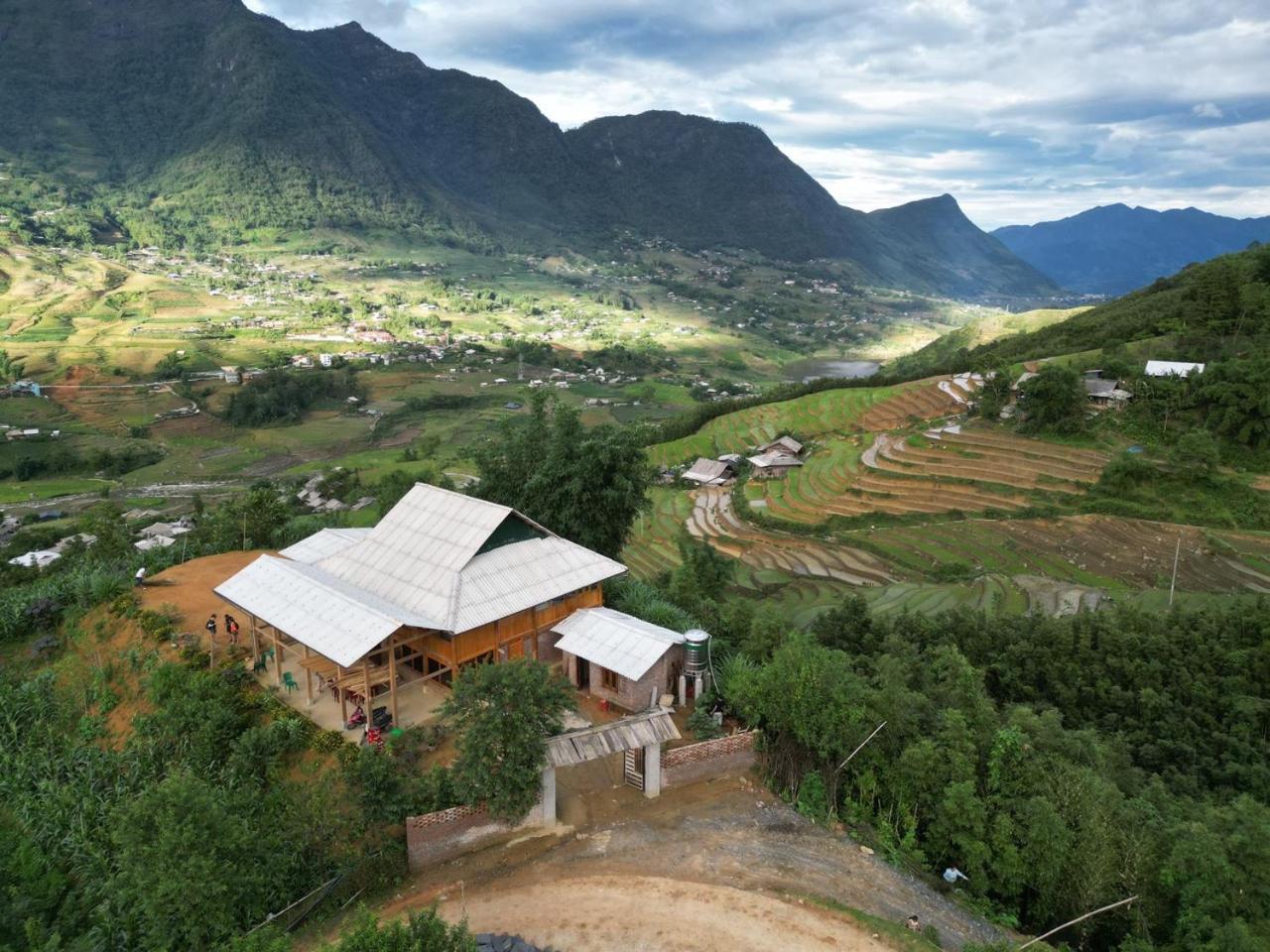 Dinh Sapa Trekking &