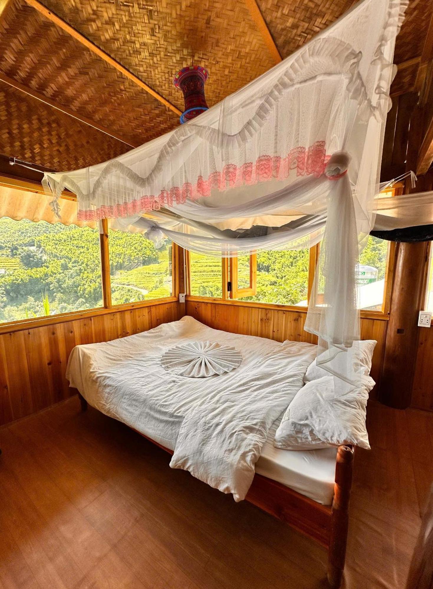 Dinh Sapa Trekking & Lao Cai